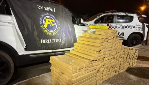 Polícia Militar faz grande apreensão de maconha em Osvaldo Cruz, levada em veículo de luxo