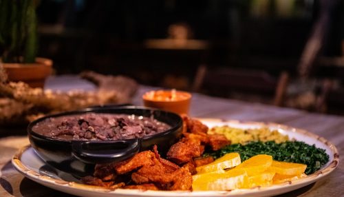 Folga do dia das Mães está garantida, com almoço  Alto das Palmeiras.