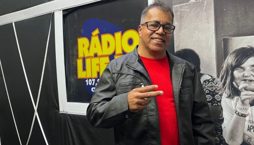 Radialista do Litoral de São Paulo compartilha sua trajetória no Rádio.