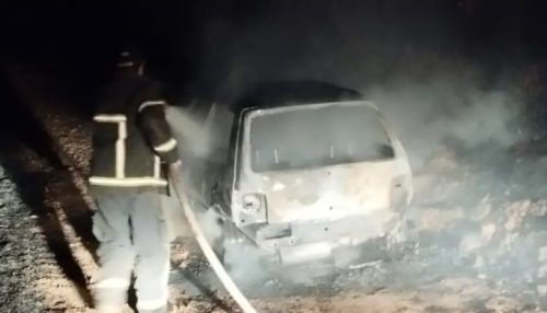 Mulher é encontrada morta dentro de um carro incendiado em Pacaembu