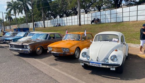 Segundo Encontro de Antigomobilismo em Lucélia: Celebrando a Paixão pelos Carros Clássicos.