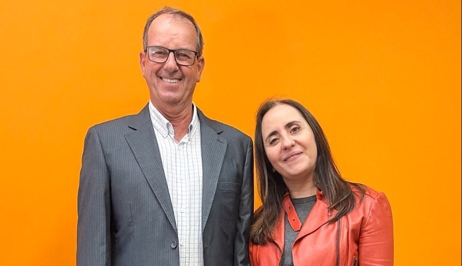 Tiveron: Em são Paulo conquista apoio da Dep. Federal Adriana Ventura.