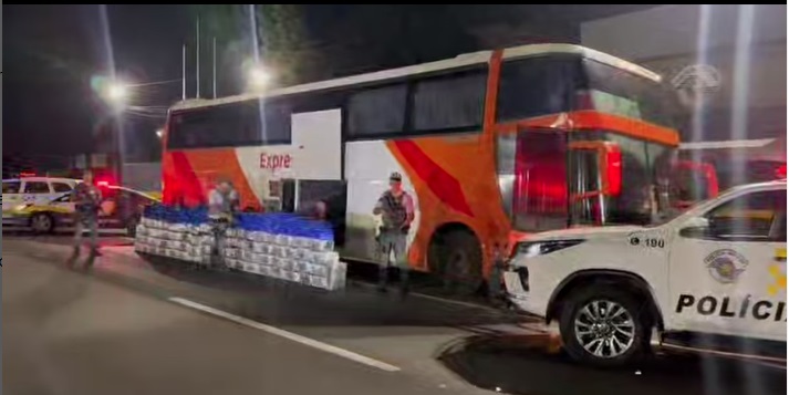 Polícia Militar Rodoviária realiza prisão de 03 indivíduos por Tráfico Internacional de Drogas