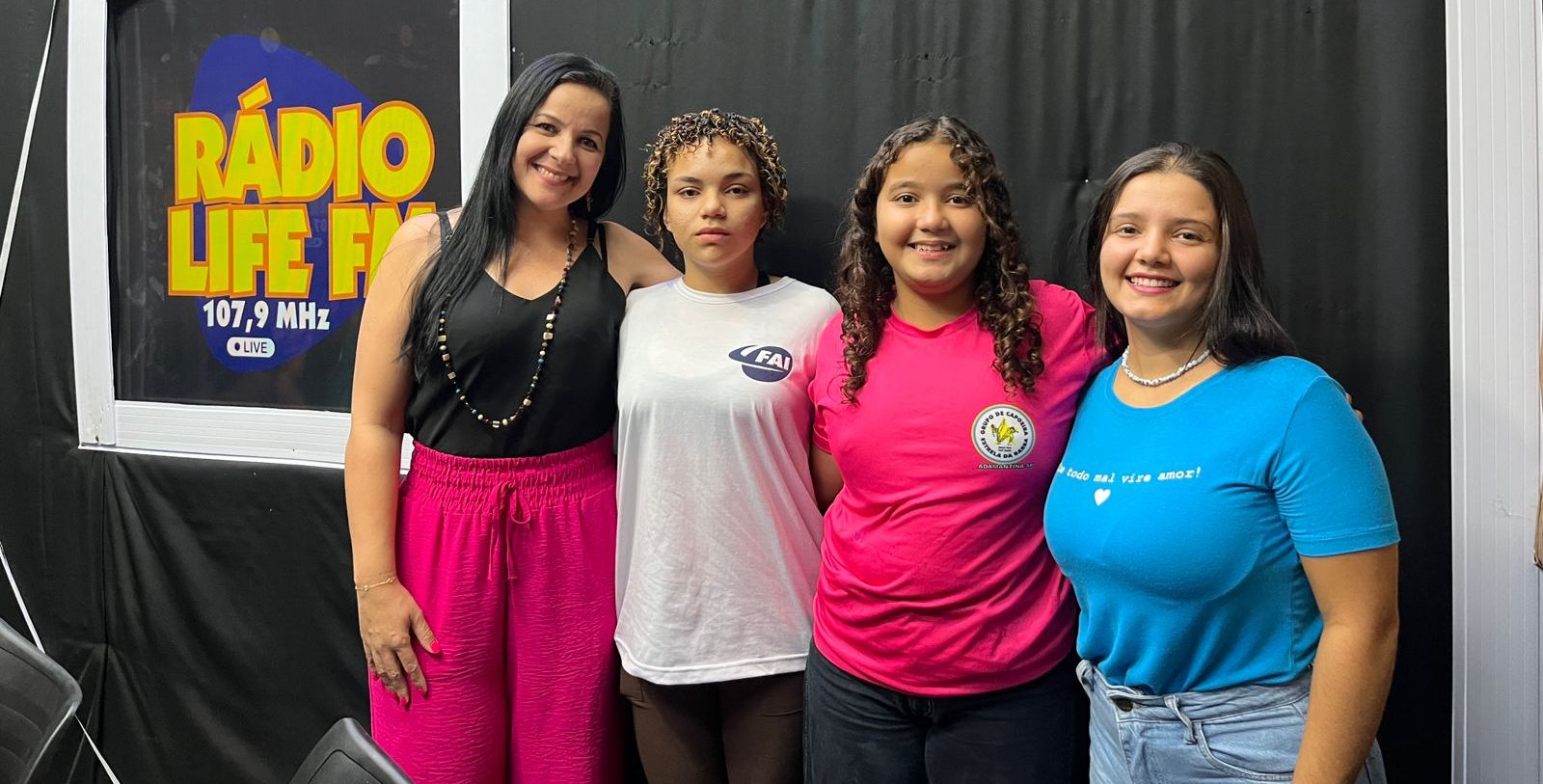 Alunas de Capoeira Convidam População a Prestigiar o Festival de Ritmo e Ginga neste Sábado em Adamantina