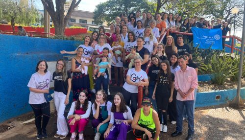 Evento “Hora do Mamaço” Promove Conscientização sobre Amamentação em Adamantina