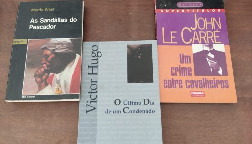 HUGO, WEST e LE CARRÉ: Condenado, sandálias e crime...