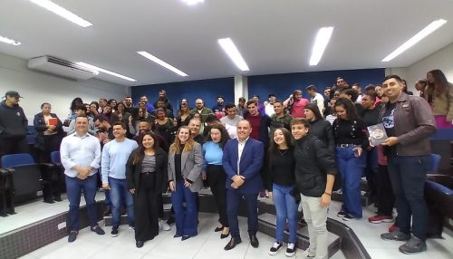 FAI inova na formação de líderes globais: palestras transformadoras e currículo reformulado preparam alunos para os desafios do mercado