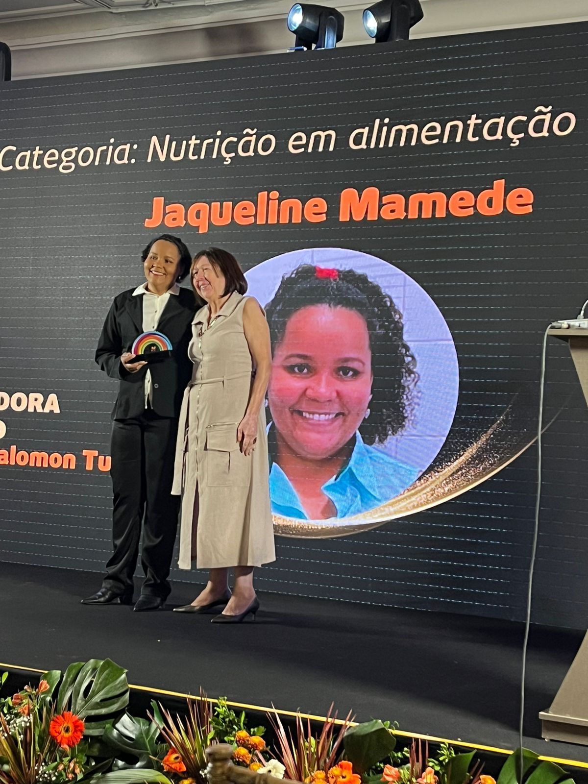 Egressa do curso de Nutrição conquista Prêmio Destaque Profissional 2024 do CRN-3