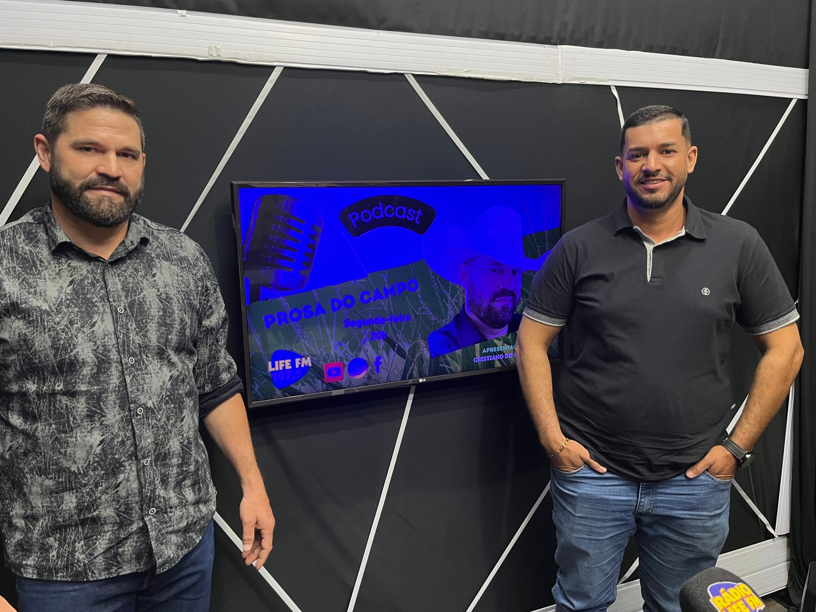 Cido Ferreira, pintor compartilha experiências de sua infância  rural no programa “ Prosa do Campo ”