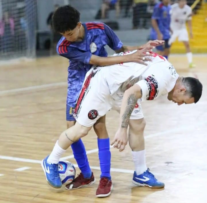 Muitos Gols no futsal “Pratas da Casa” de Lucélia