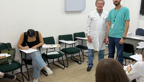 Mais de 80 formandos de Medicina  fazem pré-cadastro no Cremesp