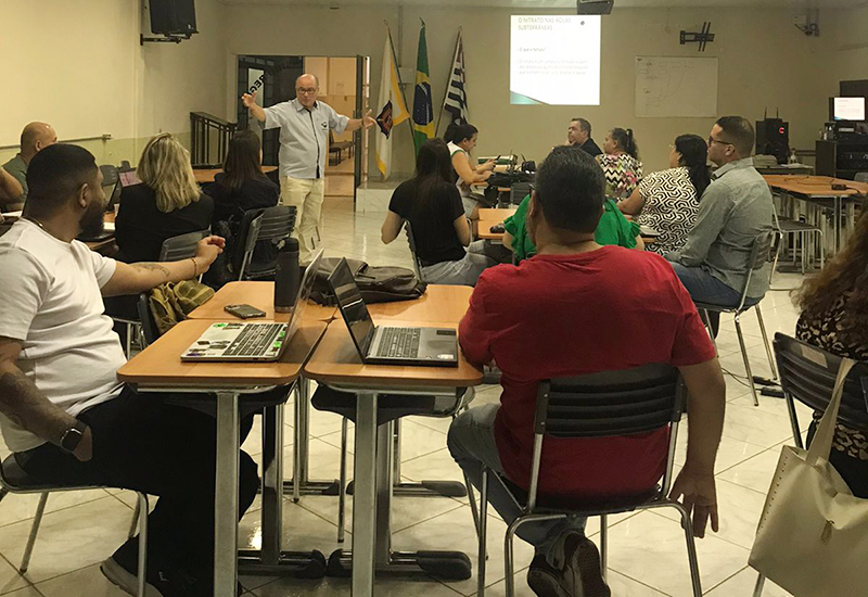 Programa de Extensão realiza orientação  técnica na Diretoria de Ensino de Tupã