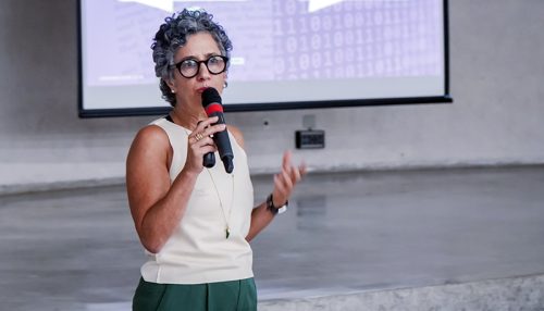 Palestra sobre inteligências humanas e  artificiais abre os Congressos Científicos 2024