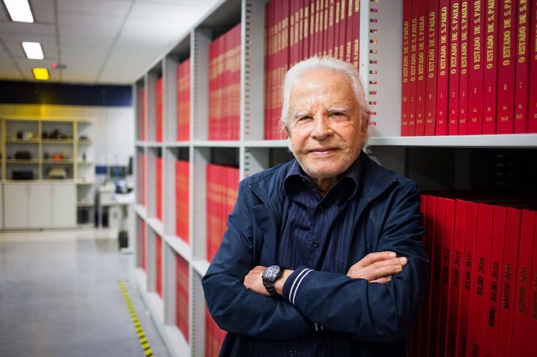 Morre o jornalista Cid Moreira, aos 97 anos