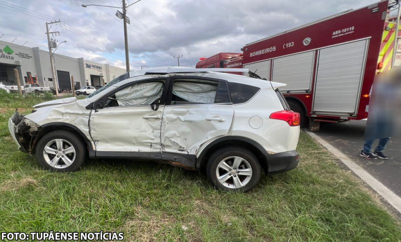 Acidente no trevo da Exapit deixa uma vítima fatal e outra em estado grave em Tupã