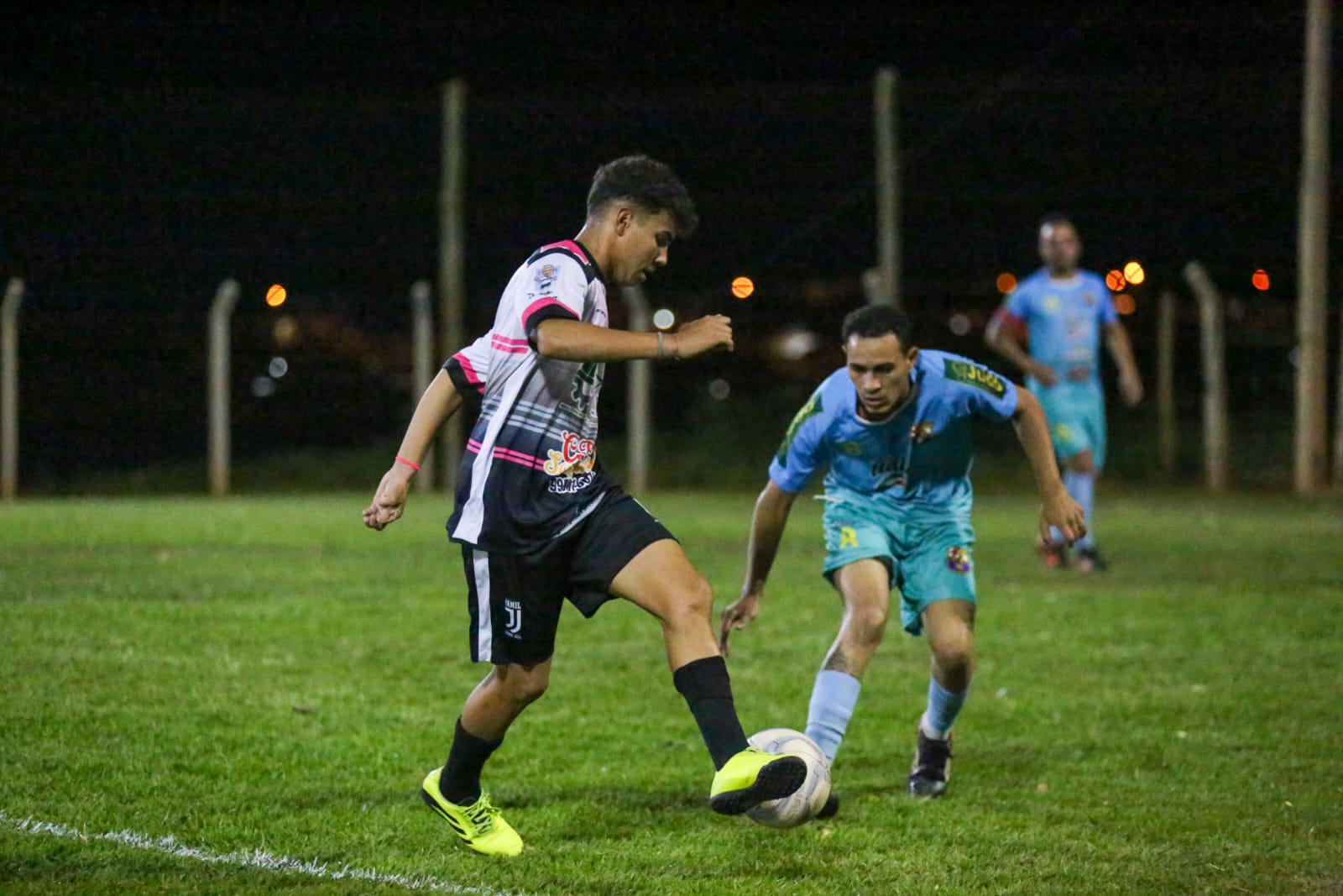 Vila Jamil E.C. se classifica para as quartas de finais da Copa Amizade