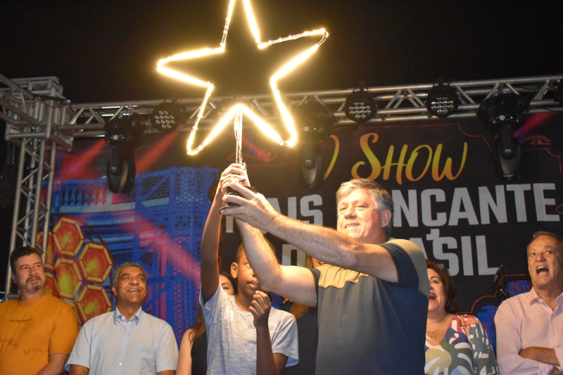 Natal Mágico 2024 tem início em Adamantina