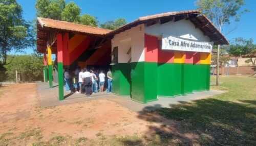 Comunidade mobilizada para manter Meire Cunha na supervisão da Casa Afro de Adamantina