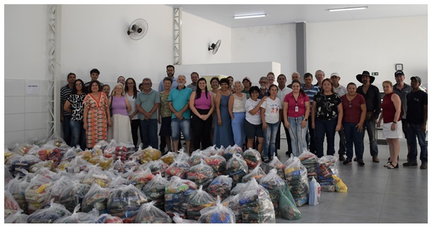 Fundo Social de Solidariedade entrega itens que foram arrecadados durante a “Campanha do Alimento” para entidades