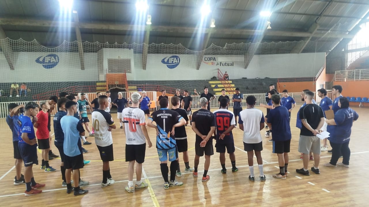 Avaliação de Atletas para a Equipe Sub-20 de Adamantina na Liga Paulista de Futsal