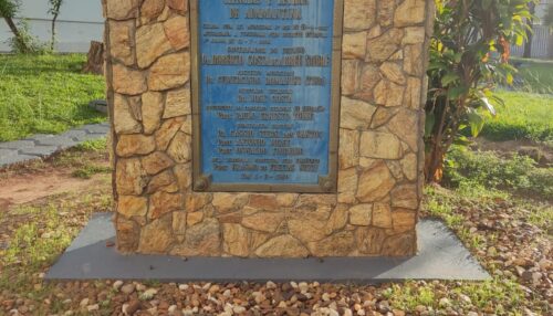 A HISTÓRIA QUE ANDAVA DE UM LADO PARA O OUTRO NESTA PROVÍNCIA DO FAZ DE CONTA...