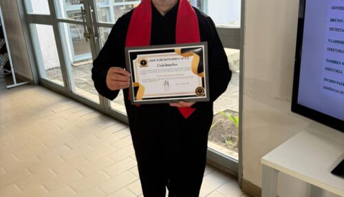 Professor Dr. Reinaldo de Oliveira Nocchi é Dr. Honoris Causa