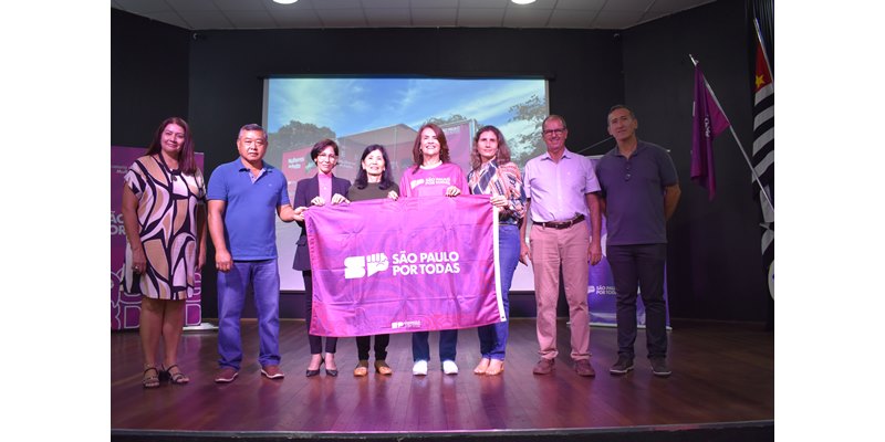 Carretas da mamografia e do empreendedorismo iniciam atendimento em Adamantina