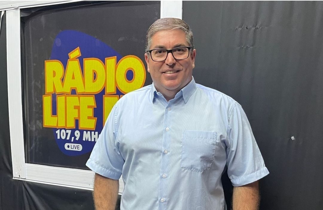 A vida precisa de fé! Saiba sobre o novo programa do pastor Rodrigo Carvalho, da Assembleia de Deus - Ministério da Madureira, na Life FM