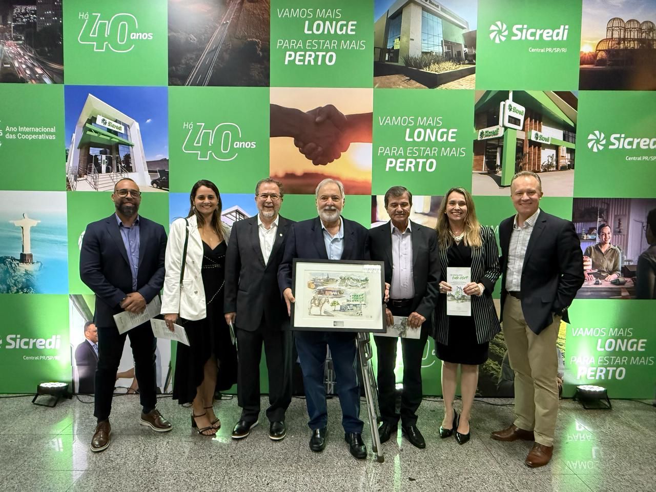 Central Sicredi PR/SP/RJ celebra mais de 40 anos de conquistas