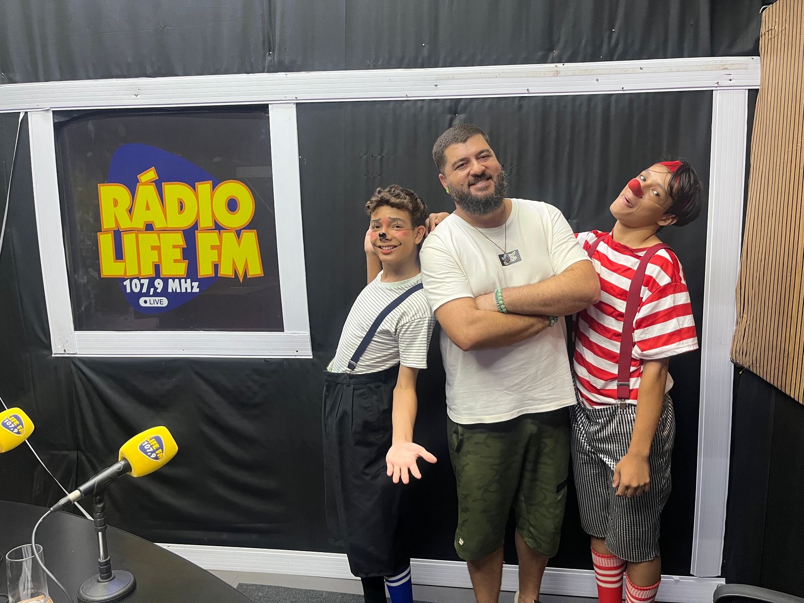 Palhaço Ricco traz alegria e ótimas risadas para o Jornal do Meio Dia