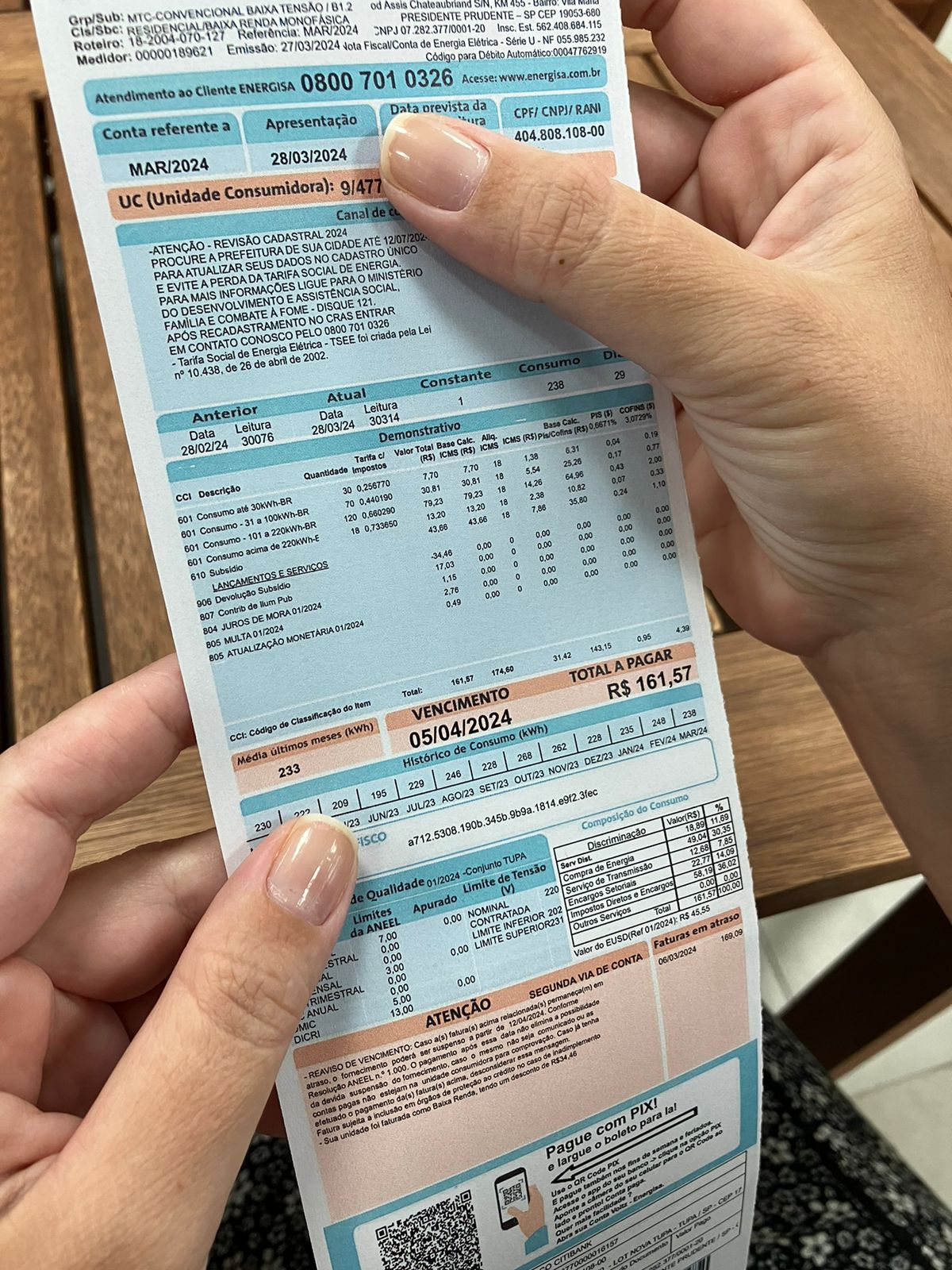 Já conferiu a sua conta de luz? Saiba o que está pagando na fatura todos os meses