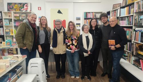 Docente da FAI divulga livro em Portugal