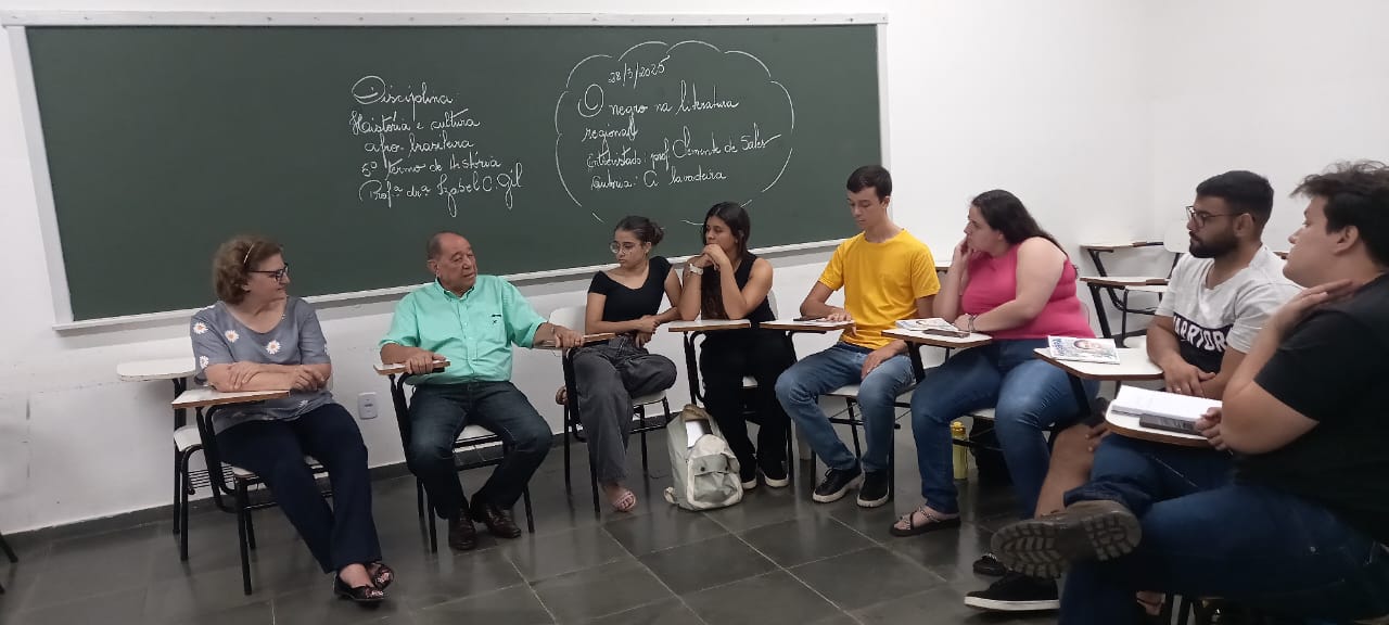 Clemente de Sales e graduandos de História da FAI: a trajetória familiar que se confunde com a história regional