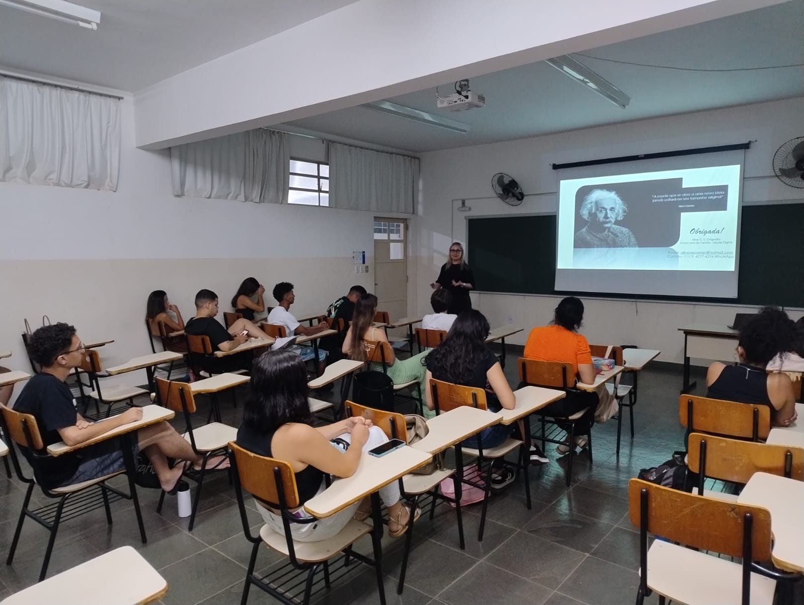 Enfermagem da FAI tem aula com enfermeira do  Hospital Albert Einstein