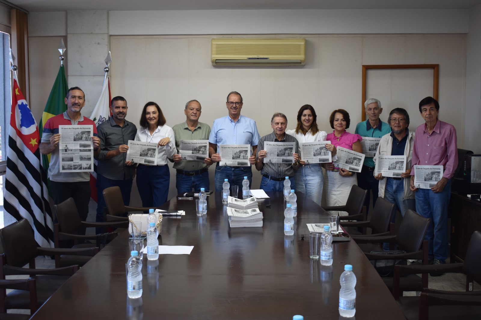 Jornal e vídeo alusivos aos 75 anos da chegada da ferrovia em Adamantina são apresentados