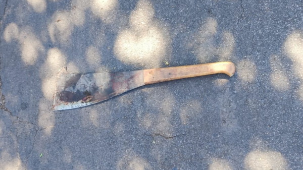 Homem é encontrado com as pernas decepadas por facão em terreno baldio, em Adamantina