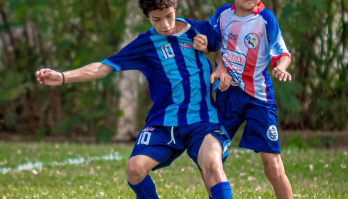 Pais e esportistas prestigiam jogos da Copa Amanap de Futebol de categorias de Base