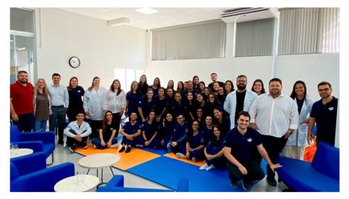 Fisioterapia da FAI recebe presidente do CREFITO-3 para roda de conversa