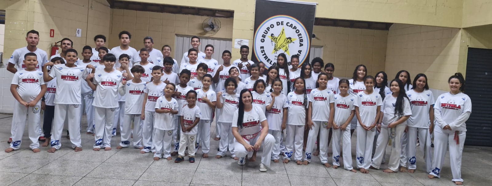 Em apoio a projeto comunitário, FAI doa  uniformes a grupo de capoeira de Adamantina