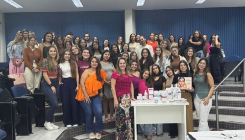 Curso de Estética da FAI é bonificado com nova doação de produtos cosméticos
