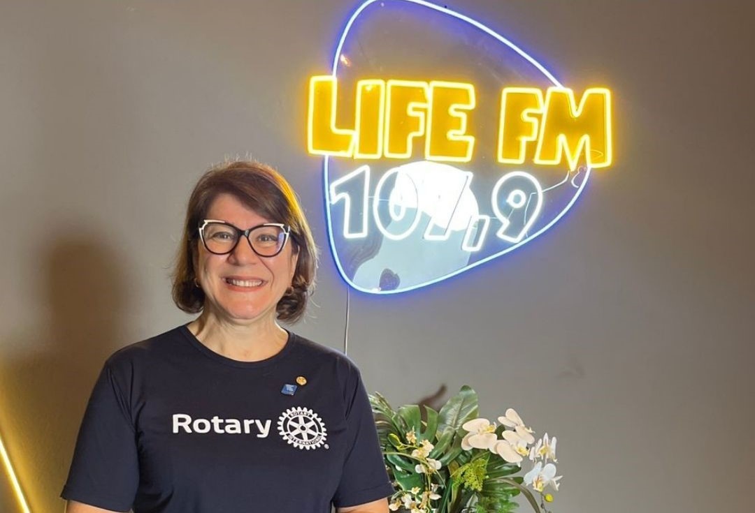 Gislaine Targa Neves Simoncelli é a nova presidente do Rotary Club