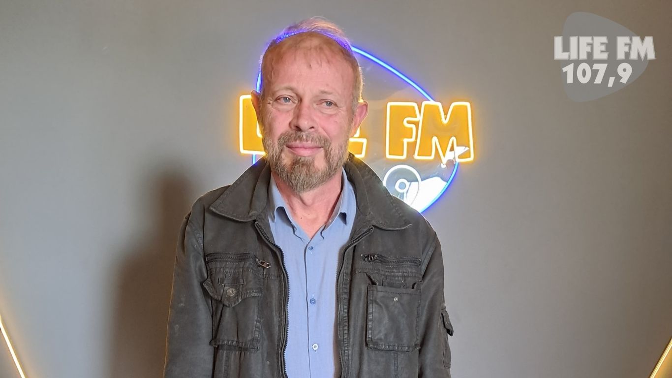 Conheça o Clube dos Desbravadores - Colmeia em Ação