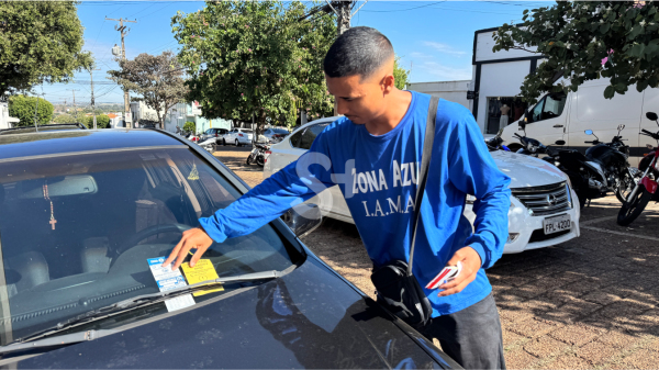Em Adamantina, Zona Azul passa a adotar notificação com alerta para condutor regularizar veículo