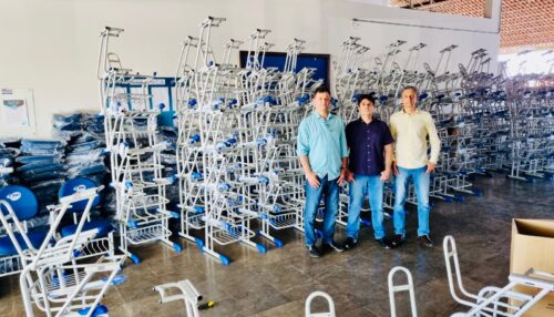 FAI adquire 2630 novos mobiliários para as salas de aula