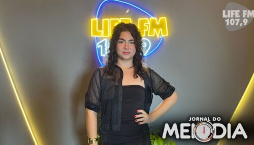 Atriz e artivista Estela Peixoto se apresenta no Parque dos Pioneiros neste sábado