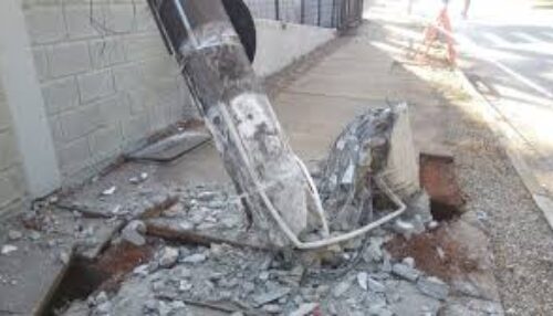 Com 91 batidas contra postes registradas de janeiro a agosto, Energisa reforça alerta quanto à segurança no trânsito