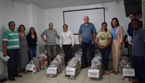 Fundo Social de Solidariedade realiza entrega dos alimentos arrecadados durante a ExpoVerde e com o carrinho solidário para entidades