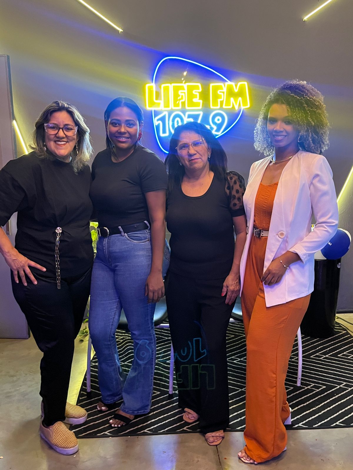 Podcast “Agora é que são elas” destaca histórias inspiradoras do Bazar São Jorge em edição especial do Dia das Crianças