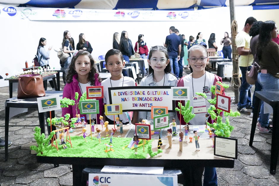 Alunos dão show de criatividade e conhecimento no XVIII Congresso de Iniciação Científica Júnior da FAI