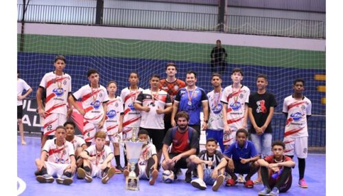 Adamantina/Selar Sub-14 é vice-campeã da Série Ouro da Copa Amnap de Futsal